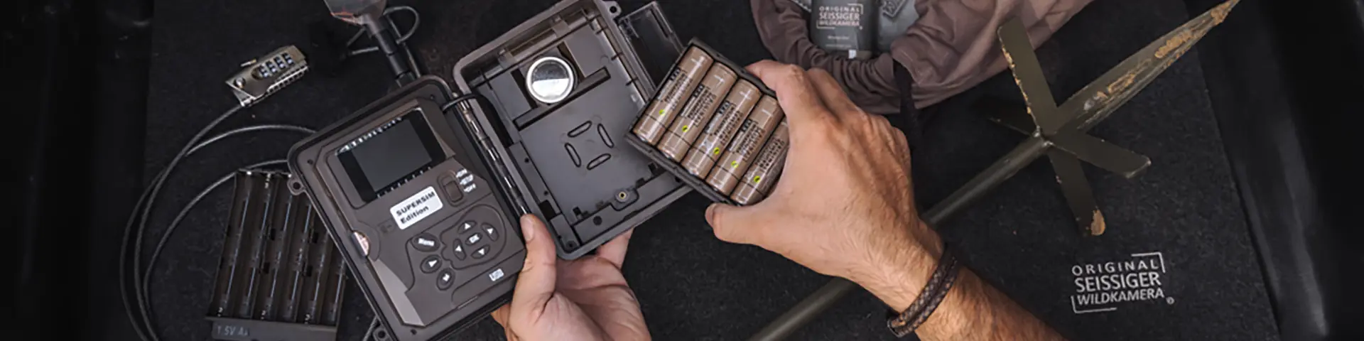 SEISSIGER Special-Cam LTE Wei&szlig;blitz SUPERSIM-Edition | Farbige Nachtaufnahmen
