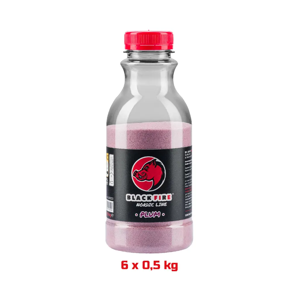 BLACK FIRE - Nordic Line Plum 0,5 Kg 6er Pack Produktbild mit Flasche und Mengenangabe 6 x 0,5 kg