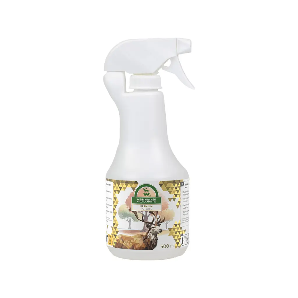Rotwildlockmittel (500 ml) in der Sprühflasche vor weißem Hintergrund