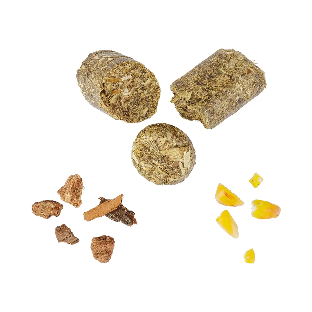 EUROHUNT Wildlockmittel PREMIUM Spezial Rotwild | Produktinhalt mit gepressten Lockmittelstücken und pflanzlichen Bestandteilen