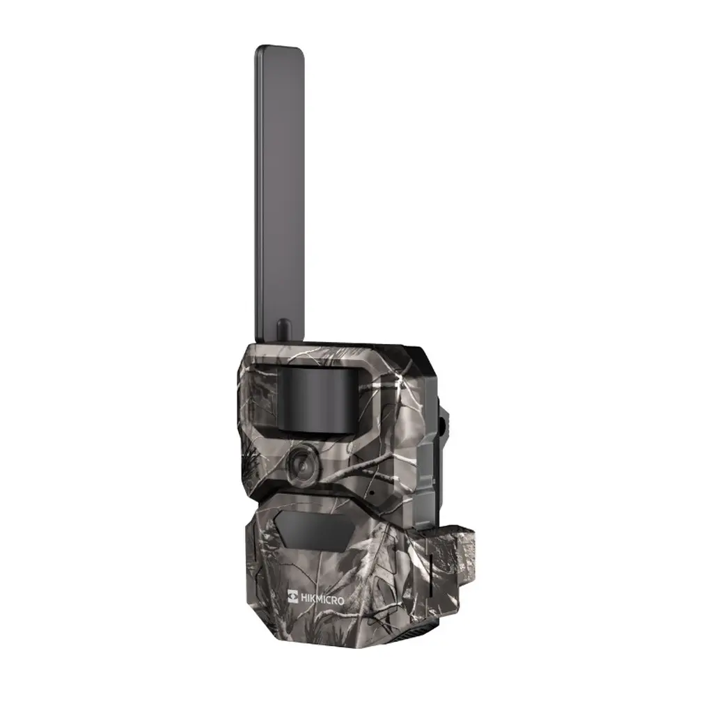 HIKMICRO Funk-Wildkamera T16 schräge Frontansicht mit Antenne