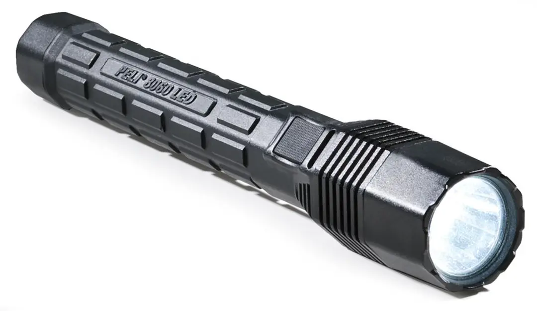 PELI LED Taschenlampe Mod. 8060AC schwarz + 4 C NiMH