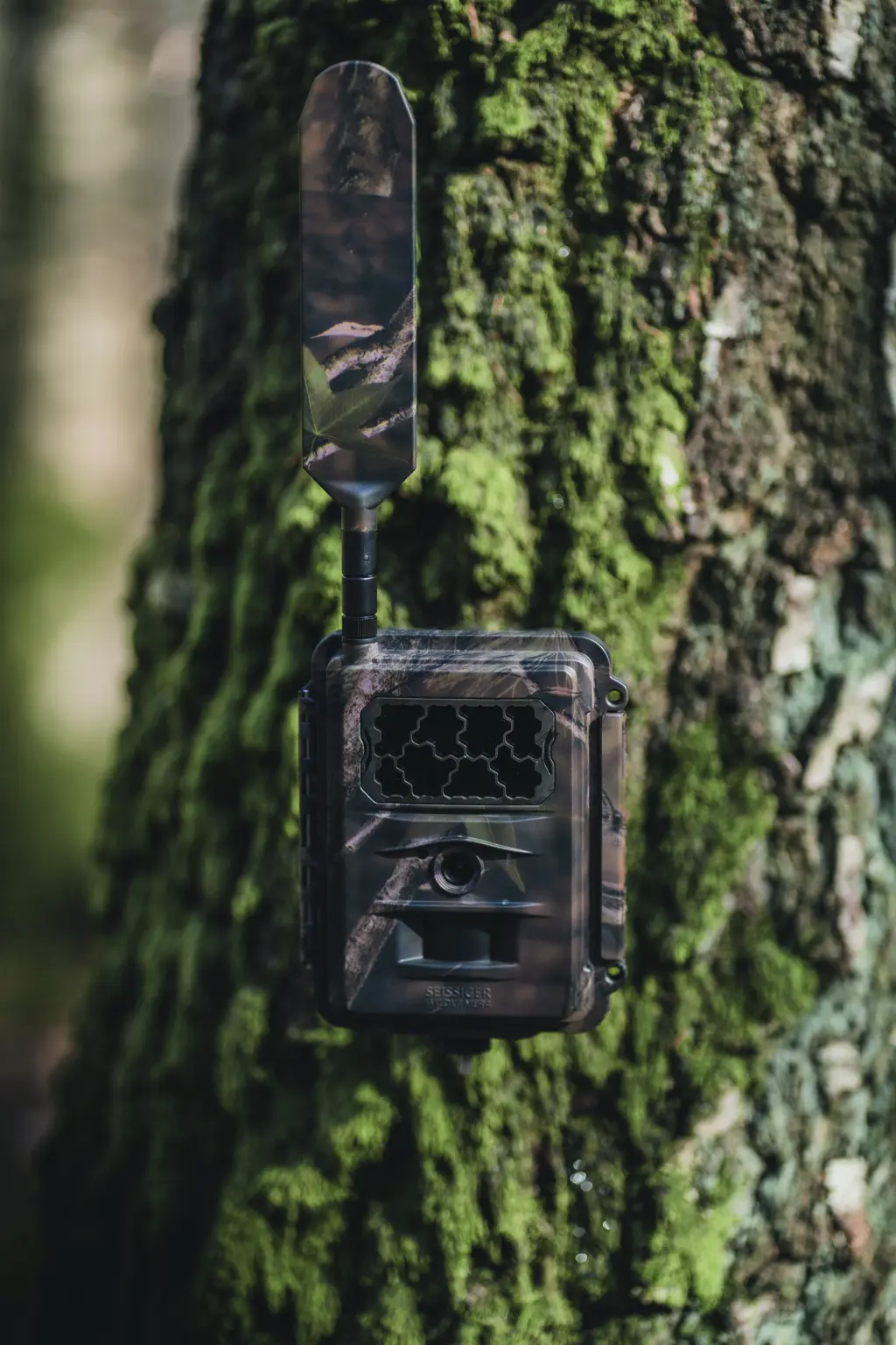 SEISSIGER Wildkamera LTE - SUPERSIM-Edition Li-Ion-Akku-Pack SEISSIGER Wildkamera LTE - SUPERSIM-Edition Li-Ion-Akku-Pack